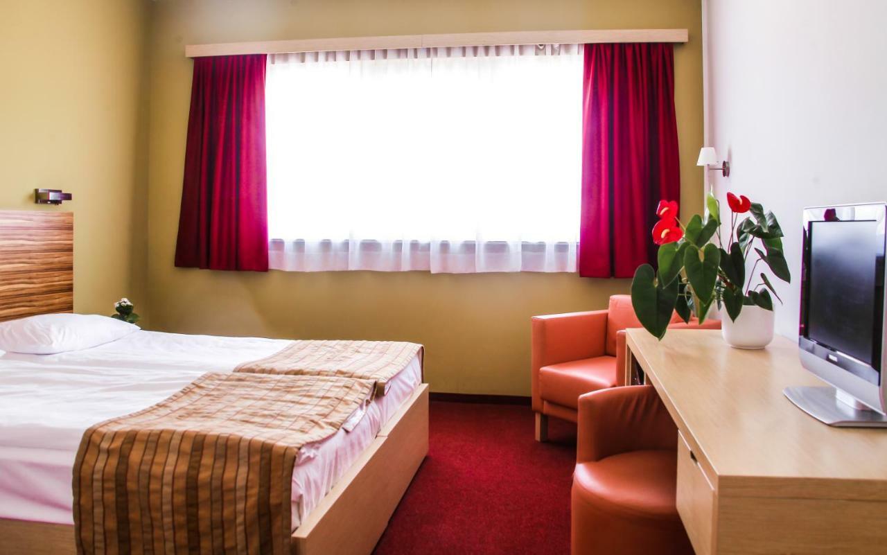 Hotel Veter 루즈 외부 사진